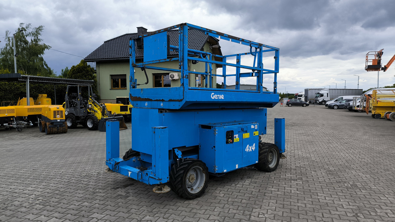 GENIE GS 4069 - رافعة هيدروليكية مقصية: صورة 3 GENIE GS 4069 - رافعة هيدروليكية مقصية: صورة 3