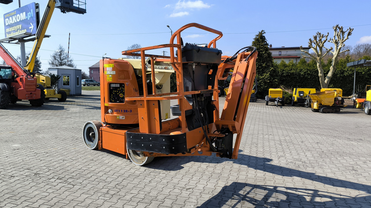 شاحنة ذراع مفصلي JLG E 300 AJP: صورة 20