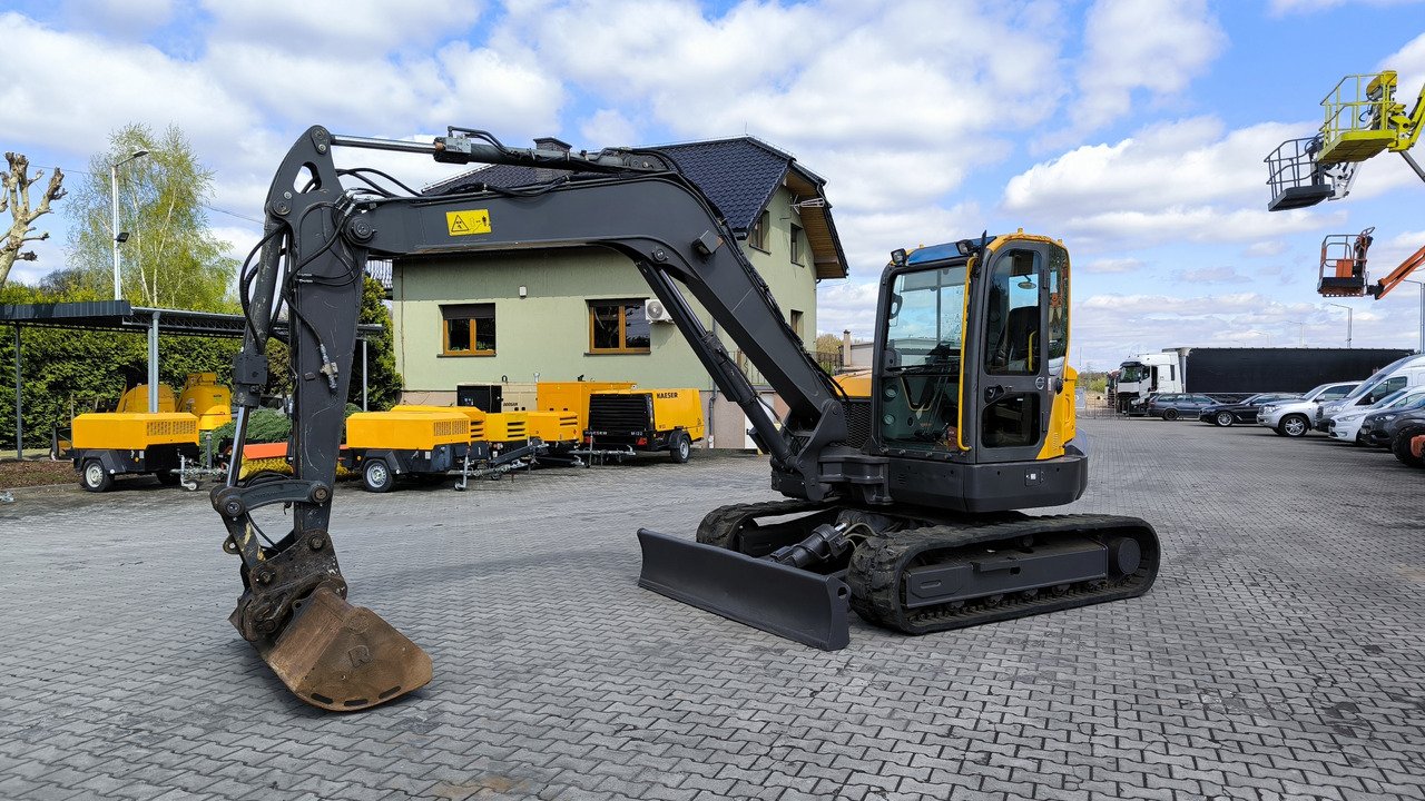 VOLVO ECR 88 D - حفار زحاف: صورة 1 VOLVO ECR 88 D - حفار زحاف: صورة 1