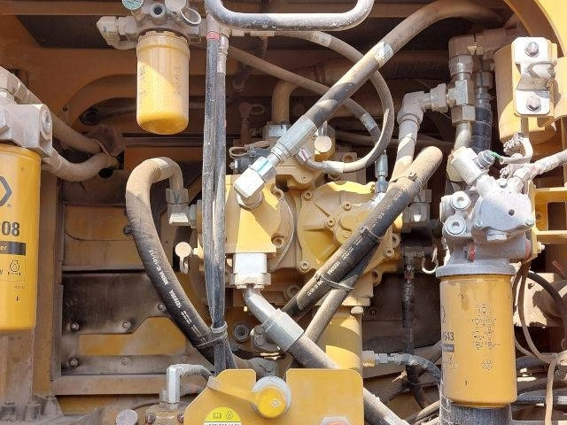 حفار زحاف CAT 352 F: صورة 8