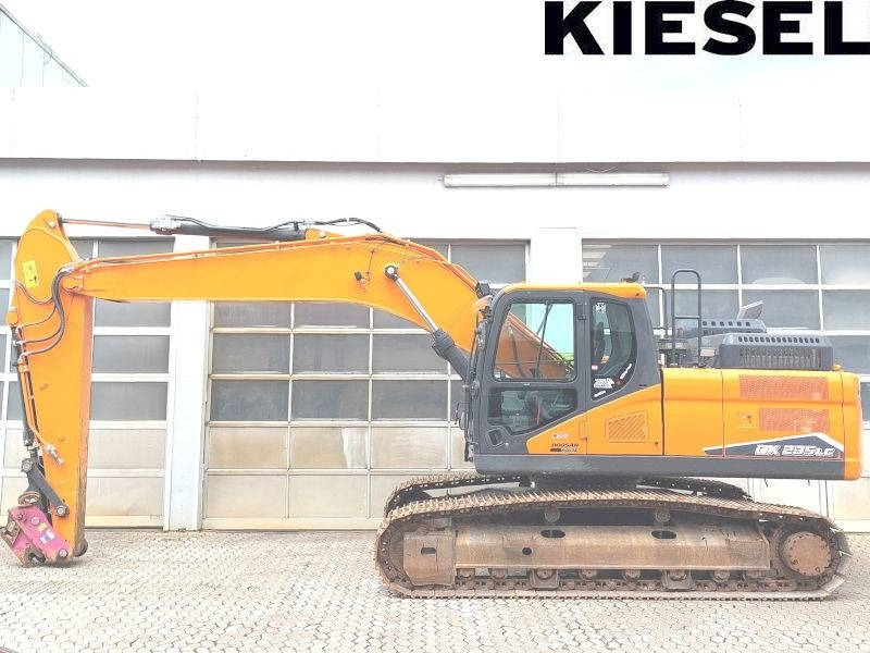 Doosan DX 235 LC-7 - حفار زحاف: صورة 1 Doosan DX 235 LC-7 - حفار زحاف: صورة 1