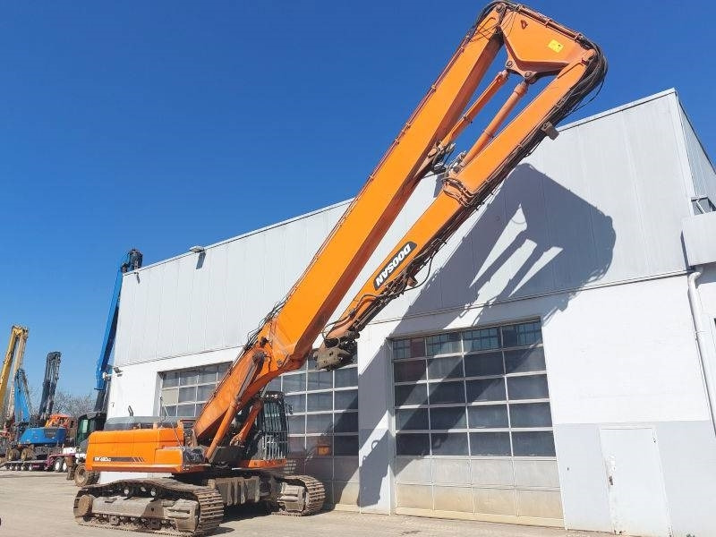Doosan DX 420 LC - حفار هدم: صورة 4 Doosan DX 420 LC - حفار هدم: صورة 4