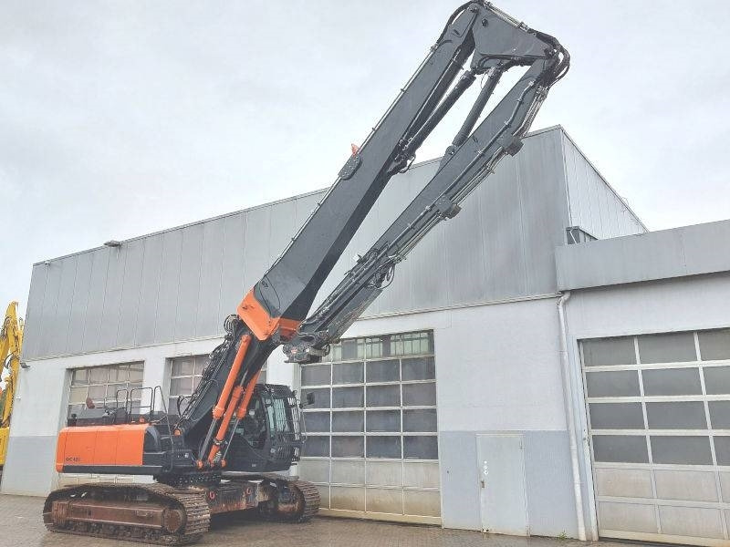 Hitachi KTEG KMC400P-6  - حفار هدم: صورة 4 Hitachi KTEG KMC400P-6  - حفار هدم: صورة 4