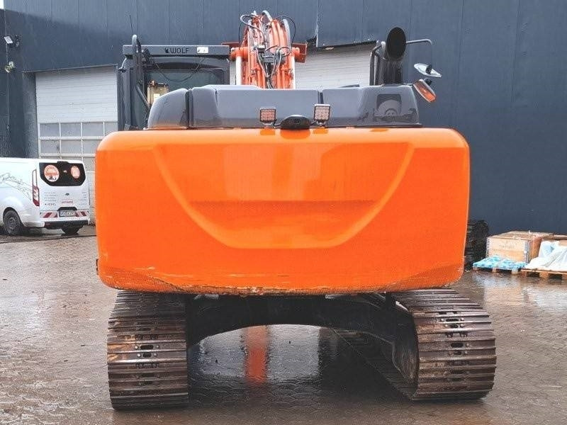 Hitachi ZX 210 LC-6 - حفار زحاف: صورة 5 Hitachi ZX 210 LC-6 - حفار زحاف: صورة 5