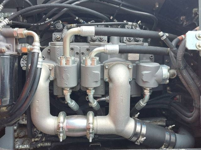 حفار هدم Hitachi ZX 300 LCN-6: صورة 9