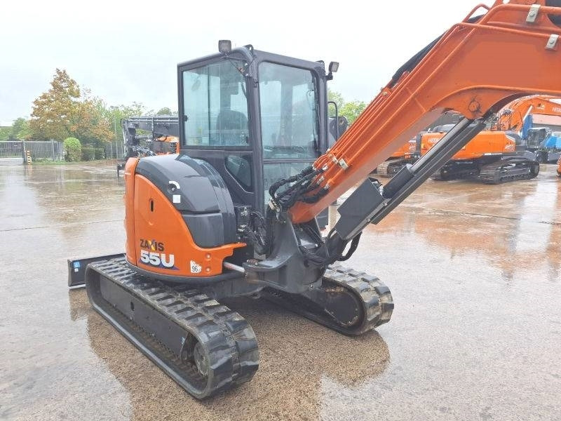 Hitachi ZX 55 U-6 - حفارة مُصَّغرة: صورة 4 Hitachi ZX 55 U-6 - حفارة مُصَّغرة: صورة 4