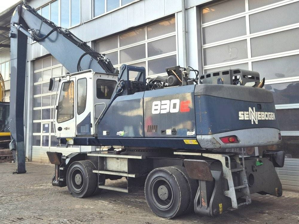 Sennebogen 830 E - معالج النفايات: صورة 3 Sennebogen 830 E - معالج النفايات: صورة 3