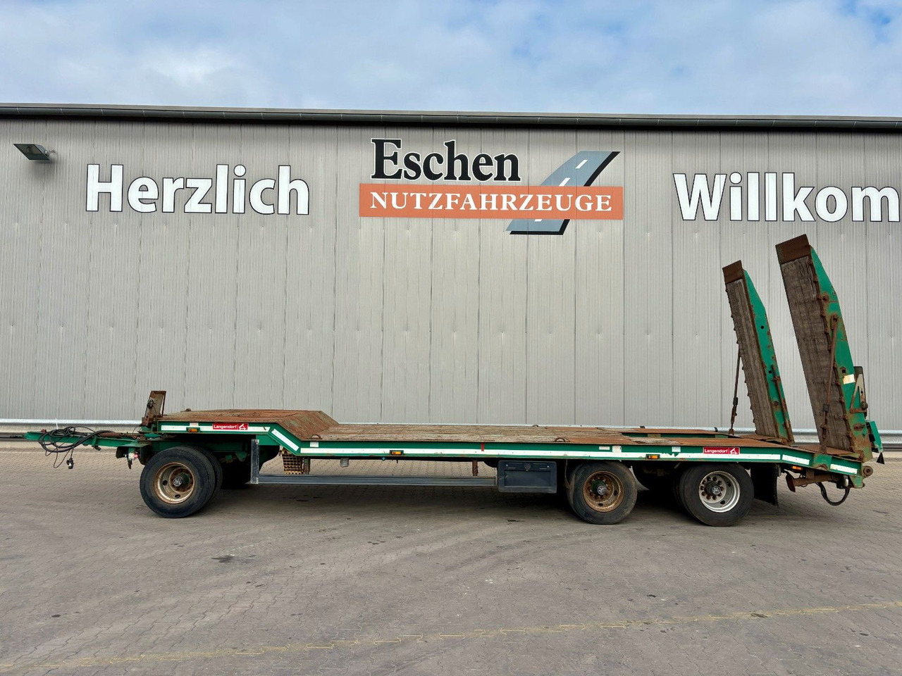 Langendorf Anhänger | hydraulische Rampen*Blatt*BPW-Achsen - مقطورة مسطحة منخفضة: صورة 2 Langendorf Anhänger | hydraulische Rampen*Blatt*BPW-Achsen - مقطورة مسطحة منخفضة: صورة 2
