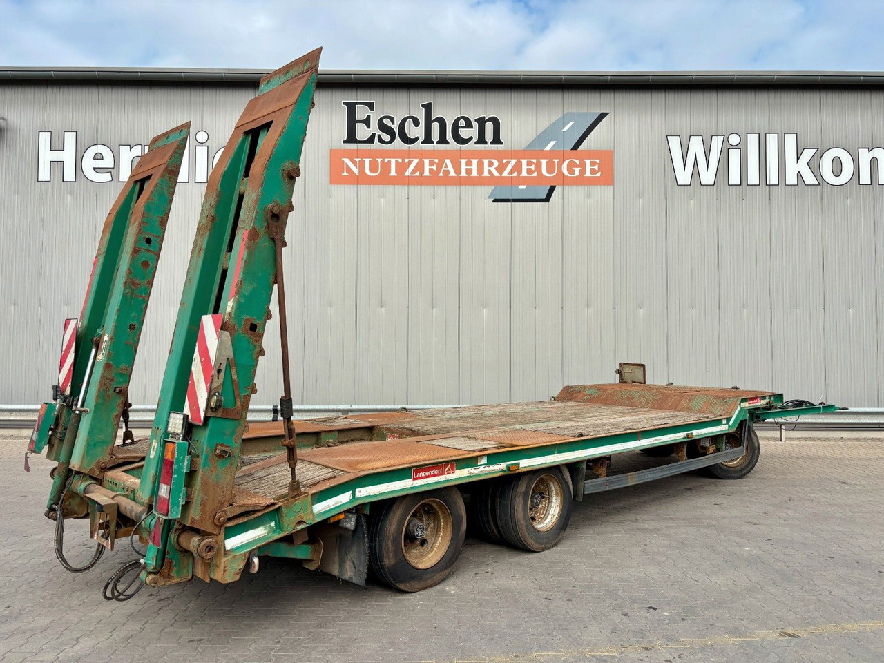 Langendorf Anhänger | hydraulische Rampen*Blatt*BPW-Achsen - مقطورة مسطحة منخفضة: صورة 5 Langendorf Anhänger | hydraulische Rampen*Blatt*BPW-Achsen - مقطورة مسطحة منخفضة: صورة 5