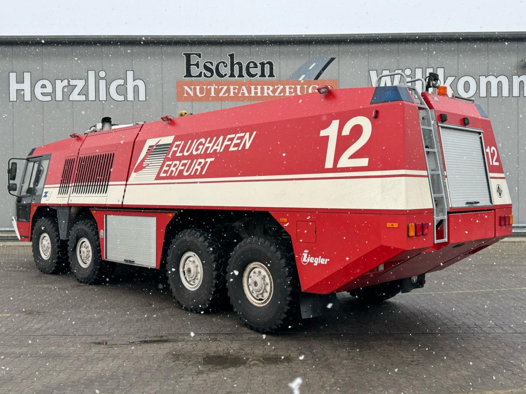 MAN 38.000 VFAEG 8x8 Flugfeldlöschfahrzeug - سيارة إطفاء, معدات الدعم الأرضي: صورة 3 MAN 38.000 VFAEG 8x8 Flugfeldlöschfahrzeug - سيارة إطفاء, معدات الدعم الأرضي: صورة 3