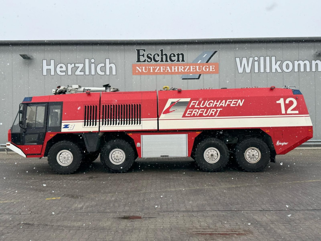 MAN 38.000 VFAEG 8x8 Flugfeldlöschfahrzeug - سيارة إطفاء, معدات الدعم الأرضي: صورة 2 MAN 38.000 VFAEG 8x8 Flugfeldlöschfahrzeug - سيارة إطفاء, معدات الدعم الأرضي: صورة 2