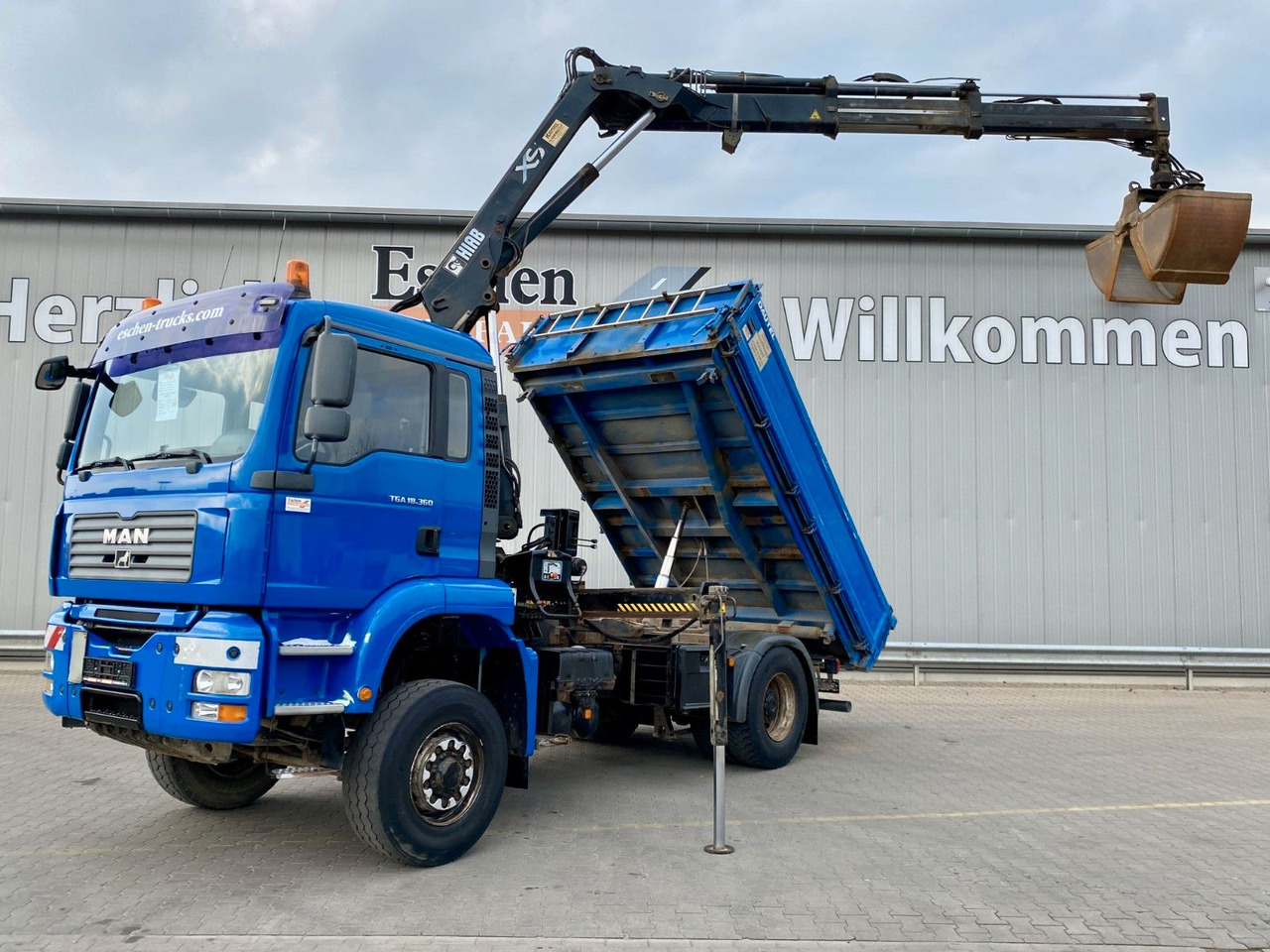 MAN TGA 18.360 4x4H BL Hiab Kran*Dautel Kipper*Klima - شاحنة قلاب, شاحنة كرين: صورة 1 MAN TGA 18.360 4x4H BL Hiab Kran*Dautel Kipper*Klima - شاحنة قلاب, شاحنة كرين: صورة 1