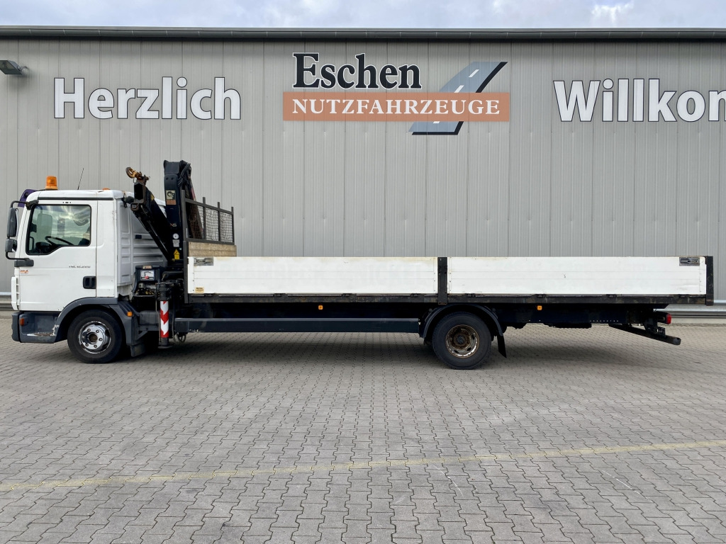 MAN TGL 12.220 4x2 BL / HIAB Faltkran - شاحنات مسطحة, شاحنة كرين: صورة 2 MAN TGL 12.220 4x2 BL / HIAB Faltkran - شاحنات مسطحة, شاحنة كرين: صورة 2