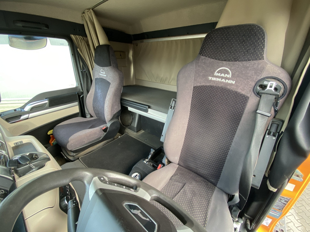 MAN TGS 26.460 6x6 H BL - شاحنة قلاب: صورة 3 MAN TGS 26.460 6x6 H BL - شاحنة قلاب: صورة 3