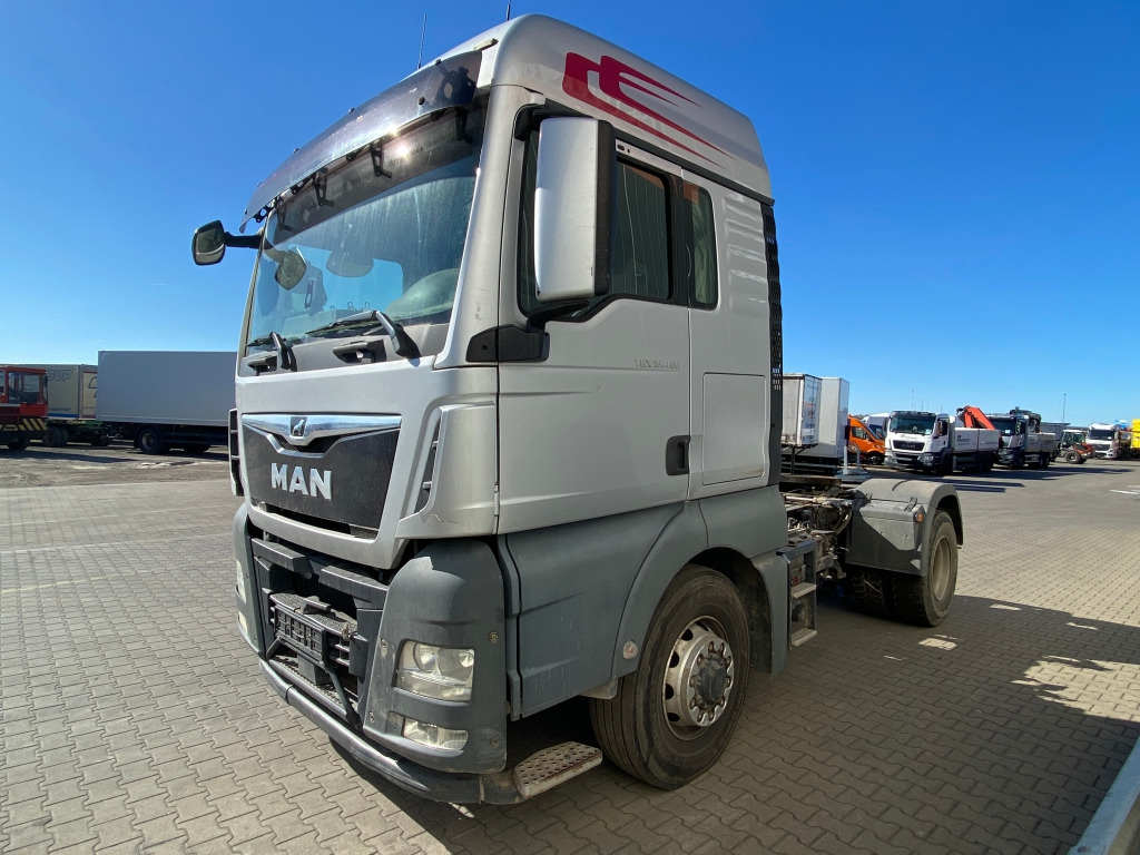 MAN TGX 18.460 4x4 H BLS / Motorschaden - وحدة جر: صورة 1 MAN TGX 18.460 4x4 H BLS / Motorschaden - وحدة جر: صورة 1