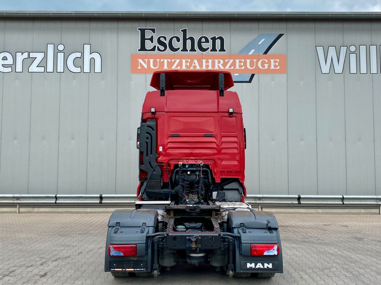 MAN TGX 18.460 LLS-U | XLX*2x Tank*ACC*Retarder*Luft - وحدة جر: صورة 4 MAN TGX 18.460 LLS-U | XLX*2x Tank*ACC*Retarder*Luft - وحدة جر: صورة 4