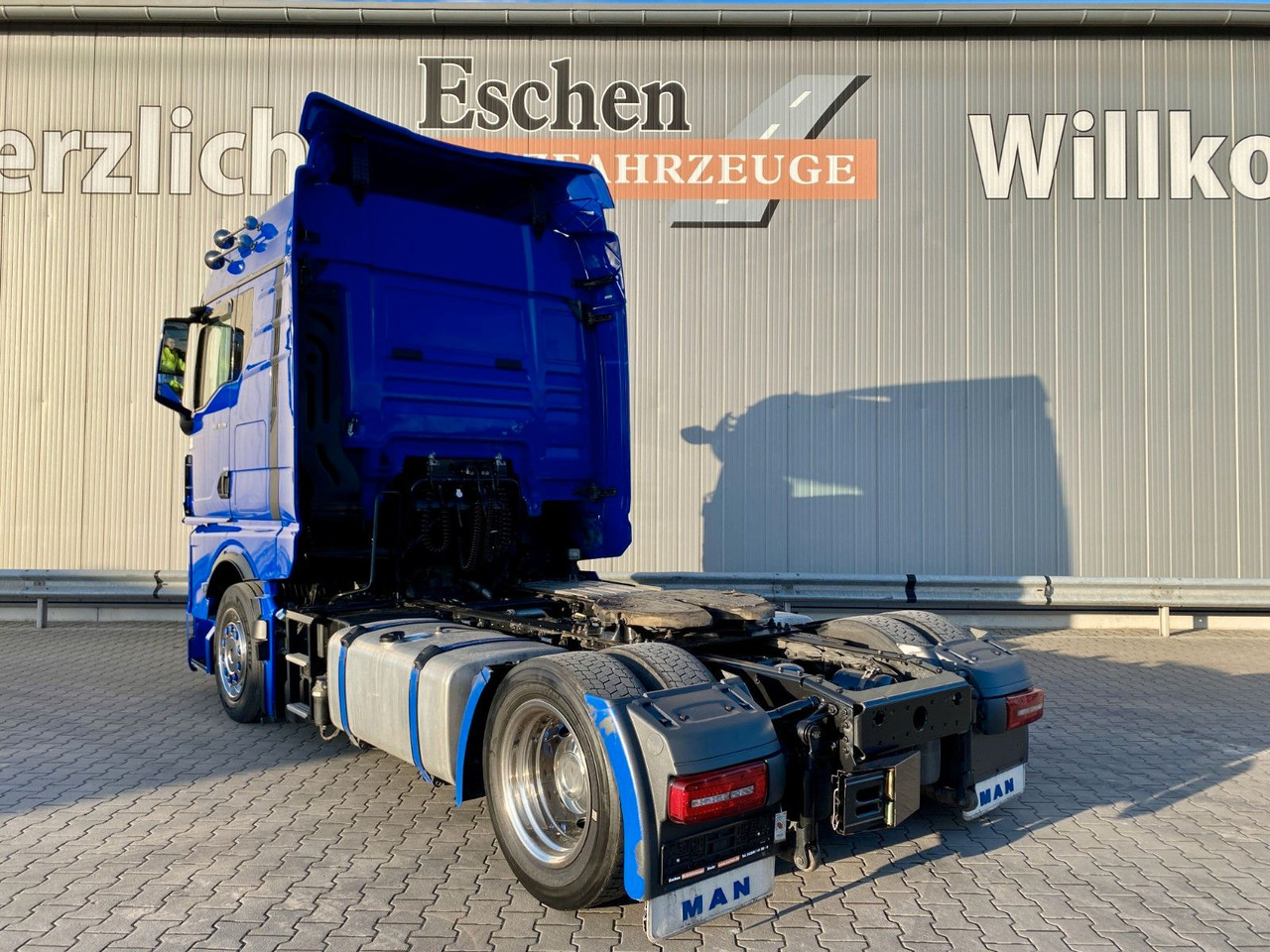 MAN TGX 18.510 |TG3*GM-Kabine*Retarder*ACC*Navi*1.Hd - وحدة جر: صورة 3 MAN TGX 18.510 |TG3*GM-Kabine*Retarder*ACC*Navi*1.Hd - وحدة جر: صورة 3