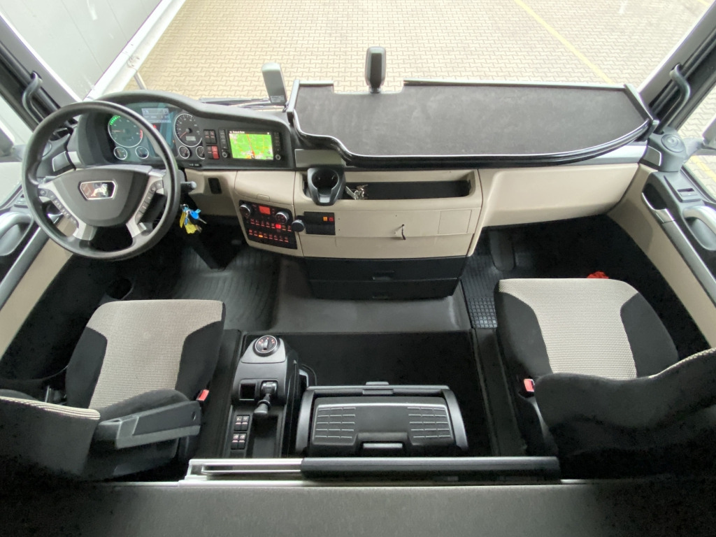 شاحنات مسطحة, شاحنة كرين MAN TGX 26.500 6x2-4 LL / HMF 2110 L-MC Kran: صورة 15 شاحنات مسطحة, شاحنة كرين MAN TGX 26.500 6x2-4 LL / HMF 2110 L-MC Kran: صورة 15