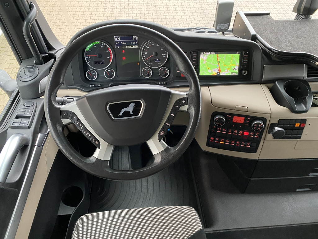 شاحنات مسطحة, شاحنة كرين MAN TGX 26.500 6x2-4 LL / HMF 2110 L-MC Kran: صورة 16 شاحنات مسطحة, شاحنة كرين MAN TGX 26.500 6x2-4 LL / HMF 2110 L-MC Kran: صورة 16