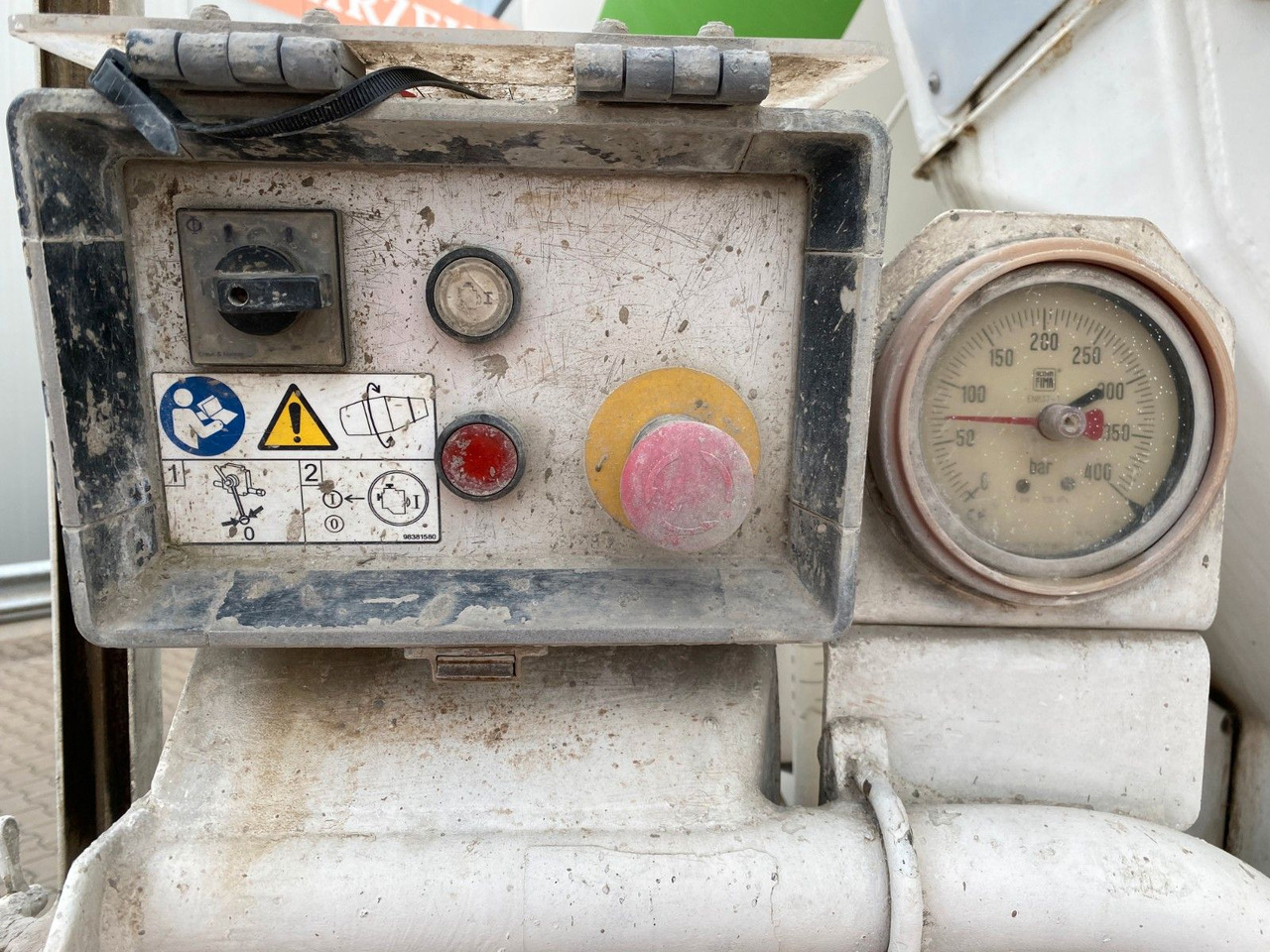 Mercedes-Benz 3236 Arocs | 9m³ Stetter*Klima*Navi*Blatt*1.Hand - شاحنة خلاطة خرسانة: صورة 4 Mercedes-Benz 3236 Arocs | 9m³ Stetter*Klima*Navi*Blatt*1.Hand - شاحنة خلاطة خرسانة: صورة 4