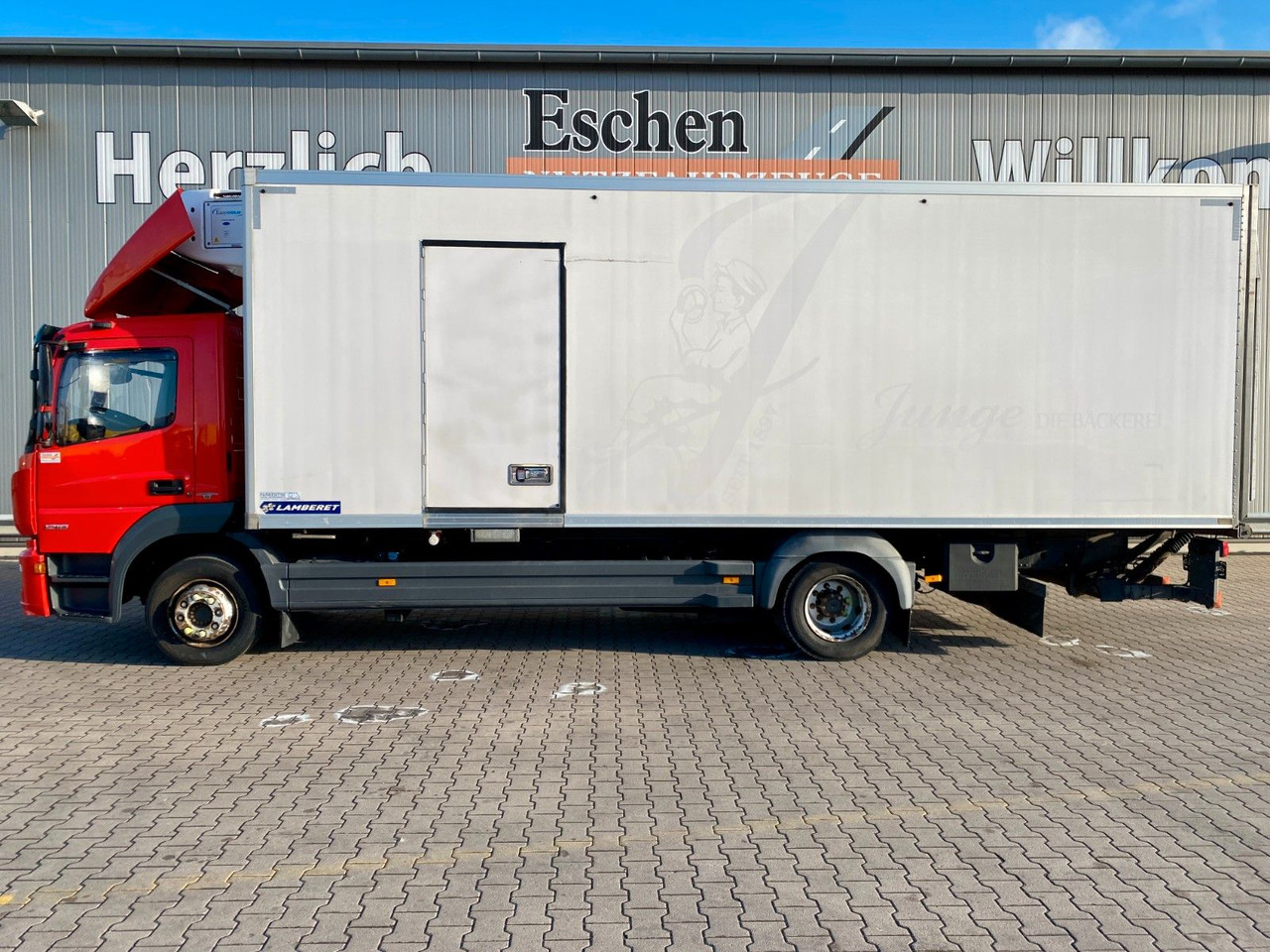 Mercedes-Benz Atego 1218 L Diesel/Netz*LBW*Carrier Supra 850Mt Mercedes-Benz Atego 1218 L Diesel/Netz*LBW*Carrier Supra 850Mt - شاحنة الفريزر: صورة 2 Mercedes-Benz Atego 1218 L Diesel/Netz*LBW*Carrier Supra 850Mt Mercedes-Benz Atego 1218 L Diesel/Netz*LBW*Carrier Supra 850Mt - شاحنة الفريزر: صورة 2