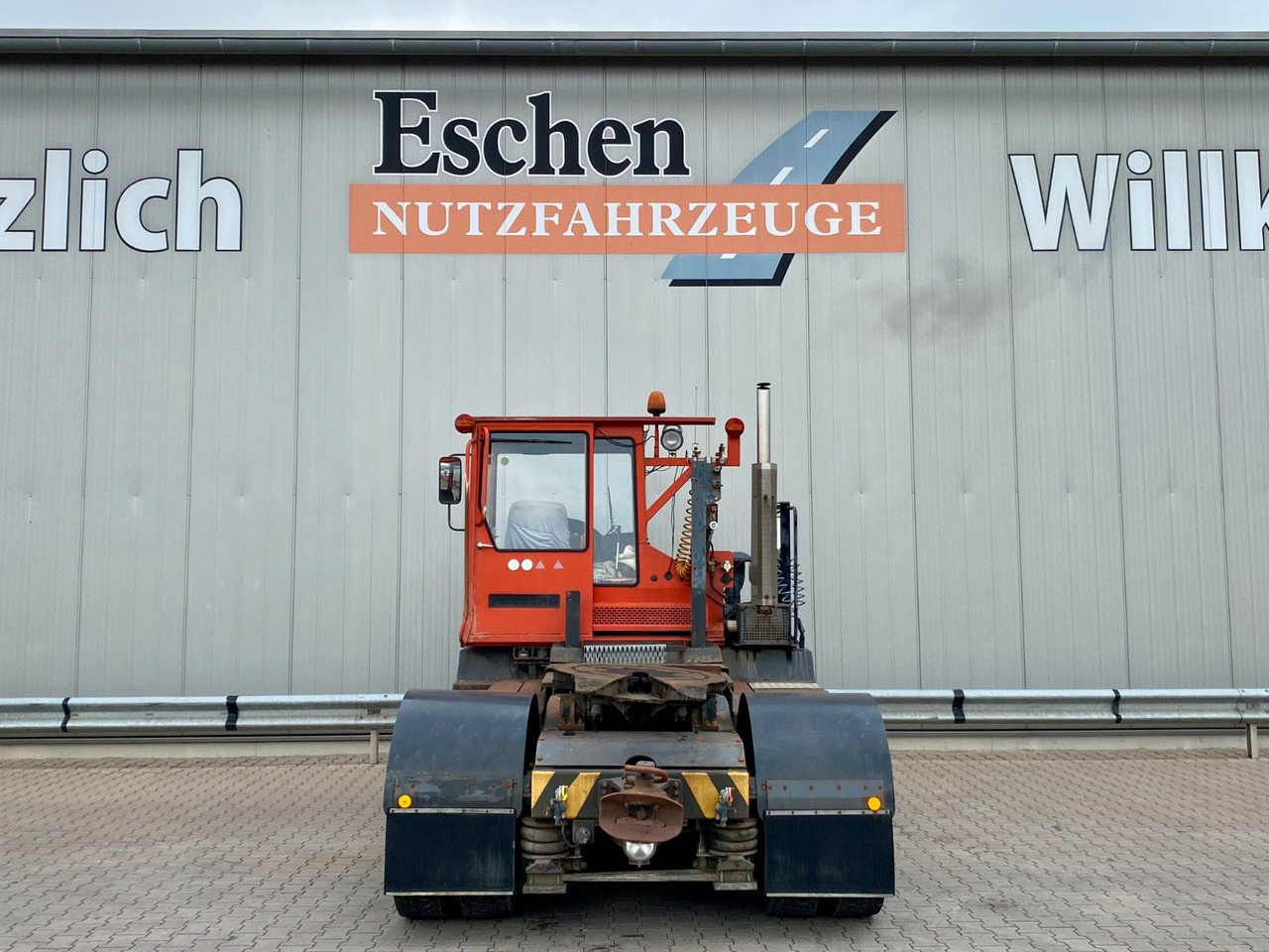 Terberg RT20 4x4 Rangierfahrzeug | Automatik - شاحنة: صورة 4 Terberg RT20 4x4 Rangierfahrzeug | Automatik - شاحنة: صورة 4