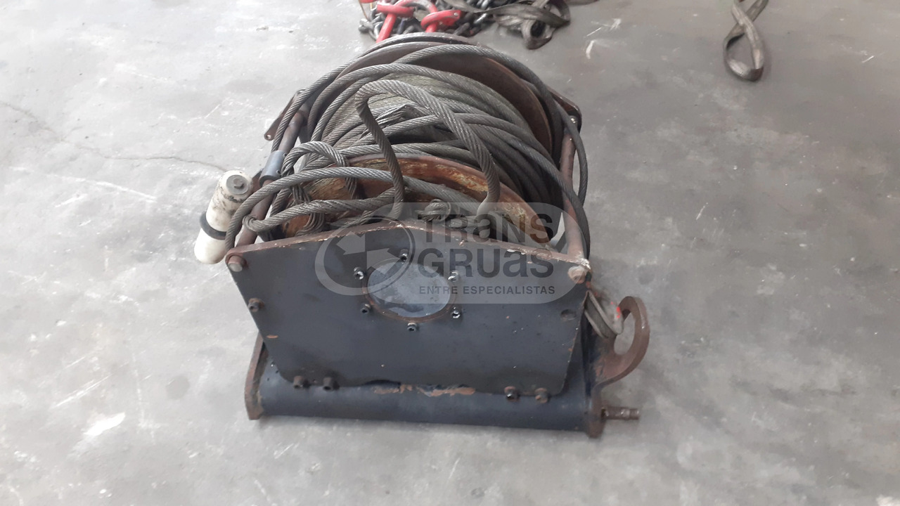 Cabrestante de elevación BREVINI V20 - ونش لإنقاذ السيارات: صورة 2 Cabrestante de elevación BREVINI V20 - ونش لإنقاذ السيارات: صورة 2