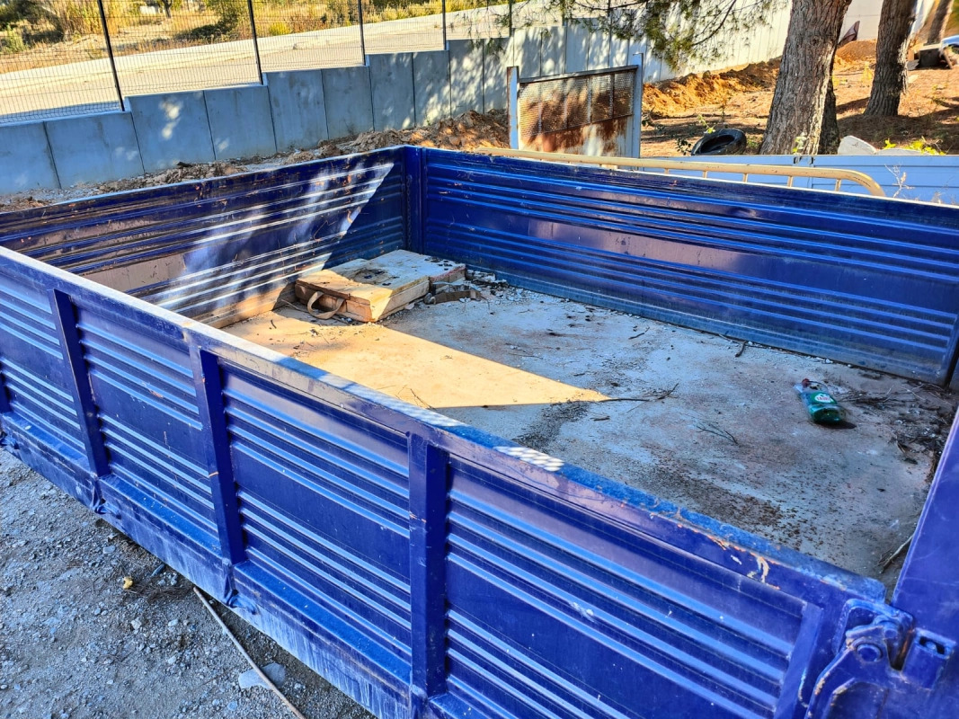 Caja quita y pon 3000x2500x800 MM - جسم الشاحنة المسطحة: صورة 3 Caja quita y pon 3000x2500x800 MM - جسم الشاحنة المسطحة: صورة 3