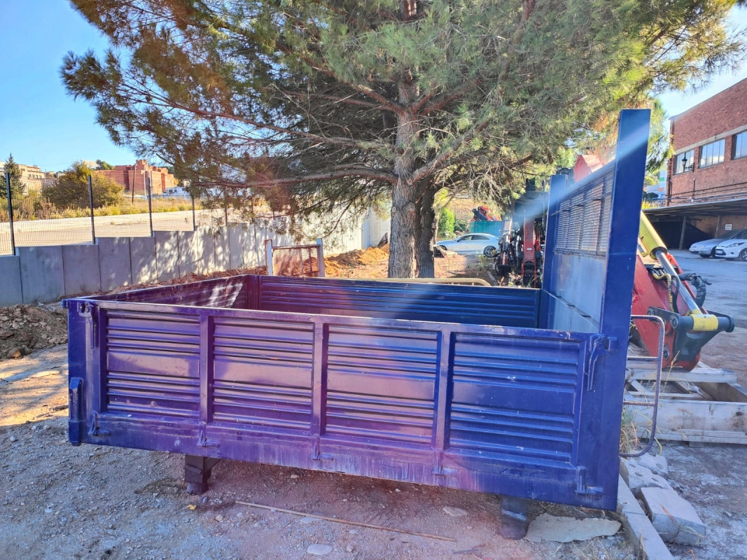 Caja quita y pon 3000x2500x800 MM - جسم الشاحنة المسطحة: صورة 1 Caja quita y pon 3000x2500x800 MM - جسم الشاحنة المسطحة: صورة 1