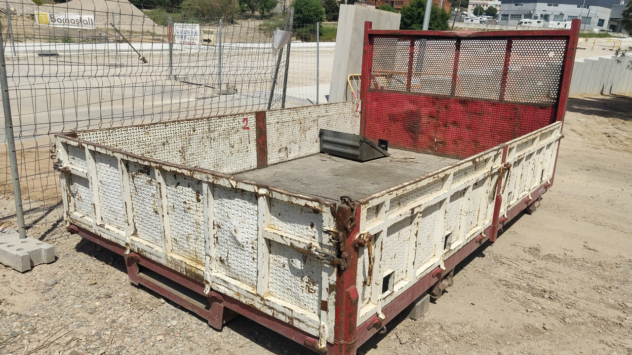 Caja quita y pon 4100x600x2520 MM - جسم الشاحنة المسطحة: صورة 2 Caja quita y pon 4100x600x2520 MM - جسم الشاحنة المسطحة: صورة 2