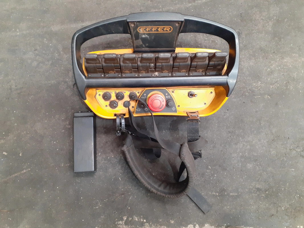 Grúa Effer 100 - 3S - ونش كرين - شاحنة: صورة 3 Grúa Effer 100 - 3S - ونش كرين - شاحنة: صورة 3