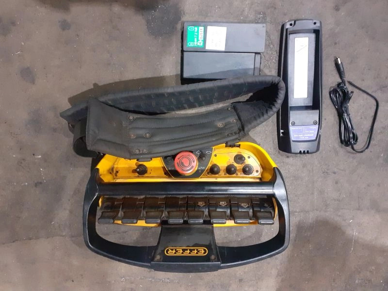 Grúa Effer 145/3S - ونش كرين - شاحنة: صورة 3 Grúa Effer 145/3S - ونش كرين - شاحنة: صورة 3