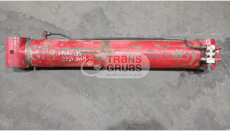 Grúa HMF 1563 K2 solo para recambios - ونش كرين - شاحنة: صورة 5 Grúa HMF 1563 K2 solo para recambios - ونش كرين - شاحنة: صورة 5