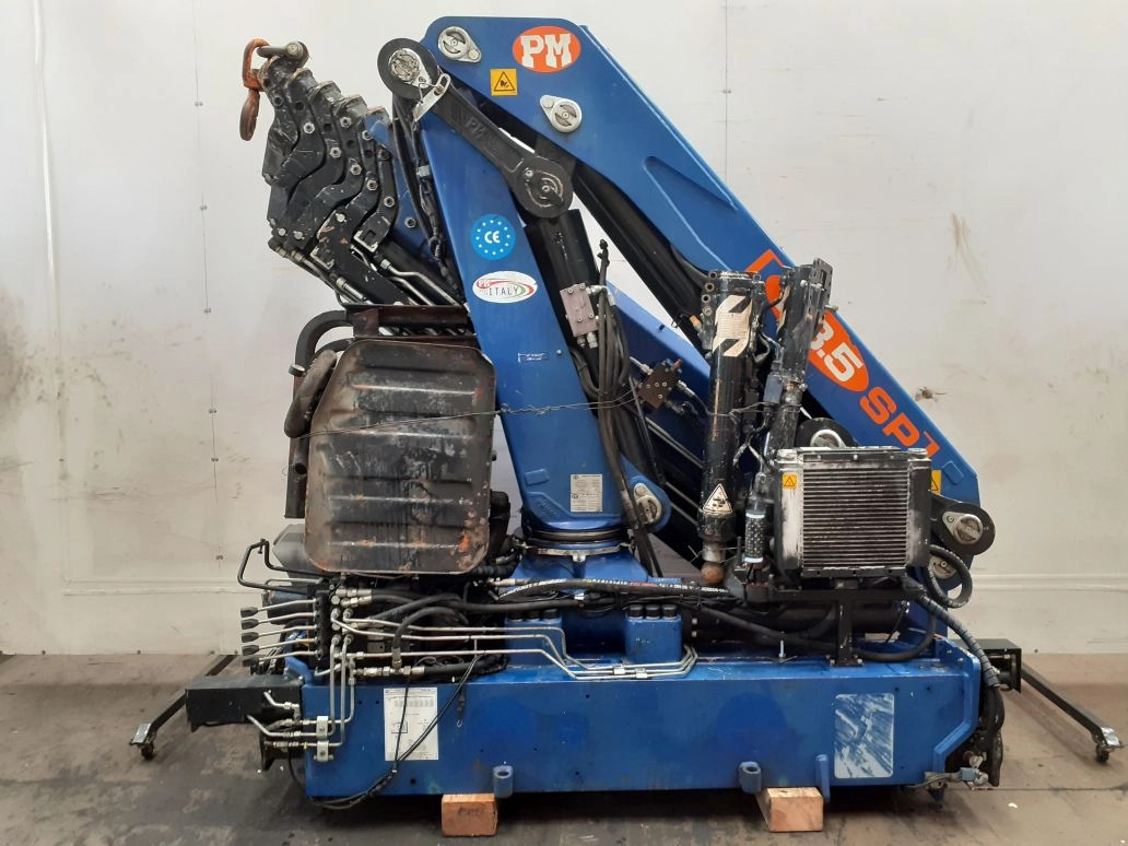 Grúa PM 23526 SP - ونش كرين - شاحنة: صورة 2 Grúa PM 23526 SP - ونش كرين - شاحنة: صورة 2