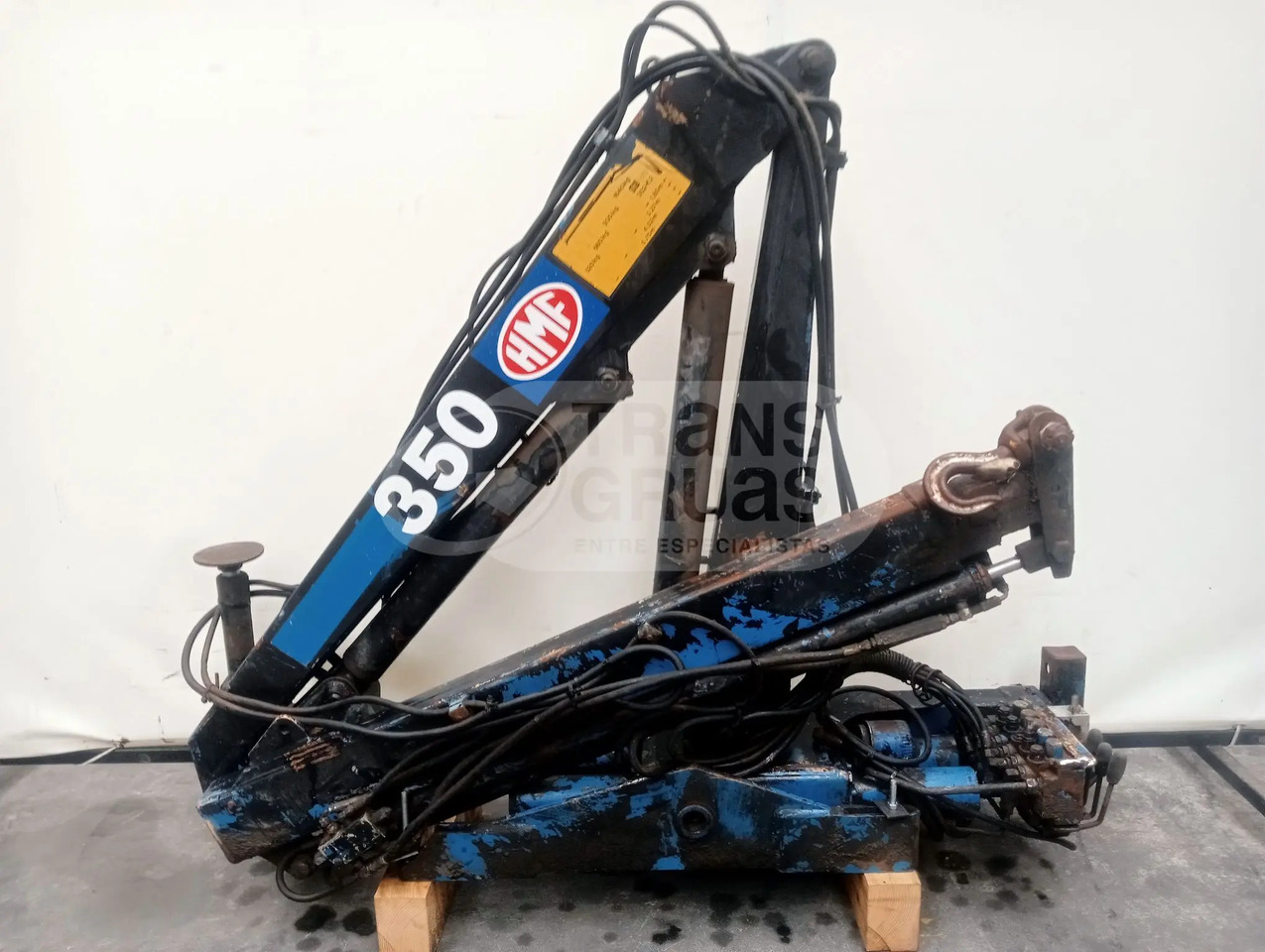 Grúa hidráulica HMF 352 K2 - ونش كرين: صورة 1 Grúa hidráulica HMF 352 K2 - ونش كرين: صورة 1