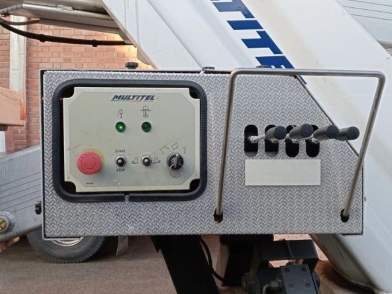 MULTITEL NISSAN NT 400 + HX 195 - منصة تلسكوبية محمولة على شاحنة: صورة 2 MULTITEL NISSAN NT 400 + HX 195 - منصة تلسكوبية محمولة على شاحنة: صورة 2