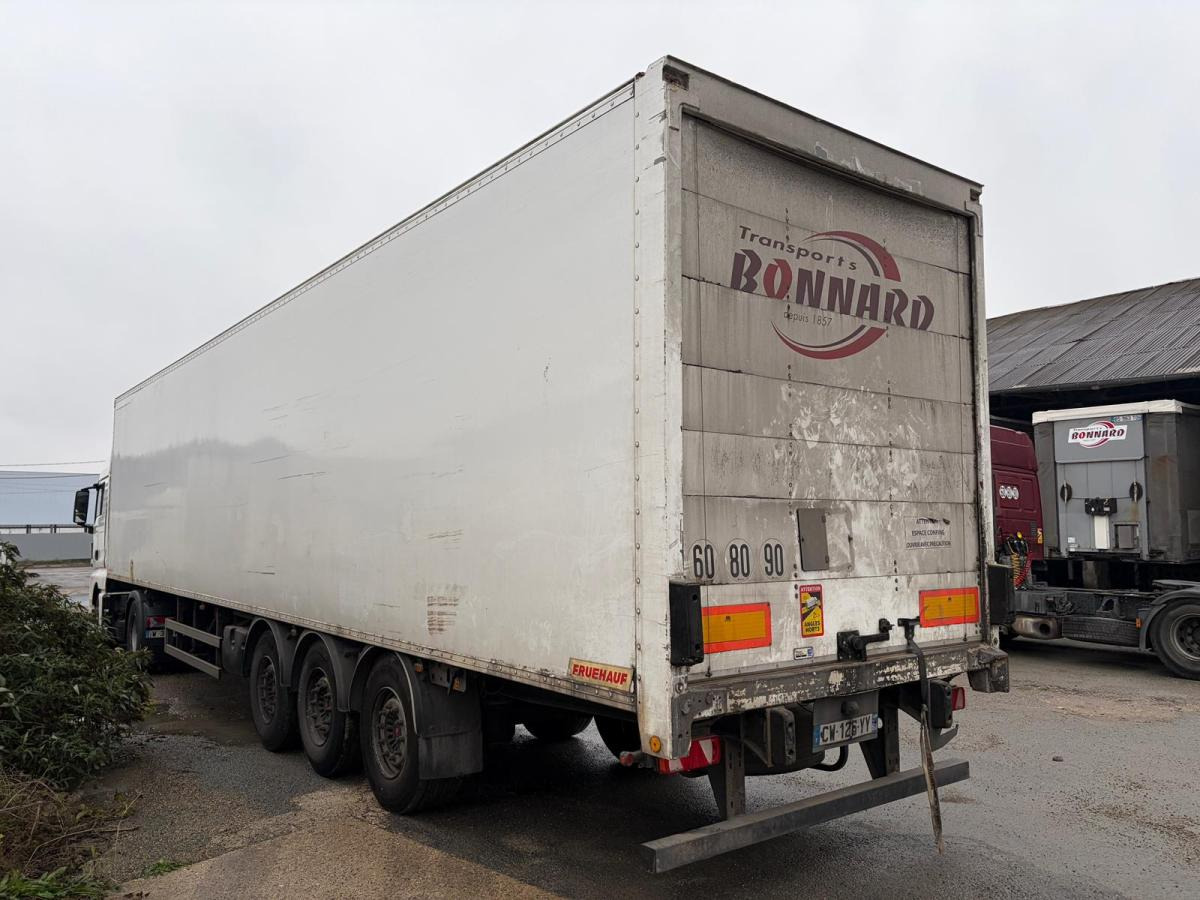 Fruehauf - نصف مقطورة صندوق مغلق: صورة 2 Fruehauf - نصف مقطورة صندوق مغلق: صورة 2