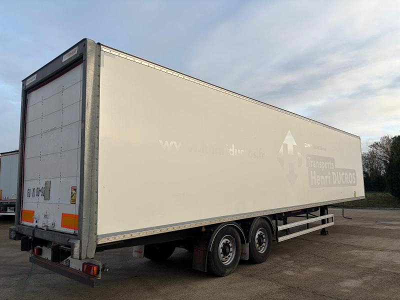 Fruehauf - نصف مقطورة صندوق مغلق: صورة 1 Fruehauf - نصف مقطورة صندوق مغلق: صورة 1