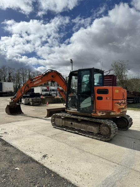 Hitachi ZX85USB-5A - حفار زحاف: صورة 1 Hitachi ZX85USB-5A - حفار زحاف: صورة 1