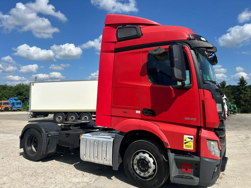 Mercedes Actros 1845 - وحدة جر: صورة 5 Mercedes Actros 1845 - وحدة جر: صورة 5