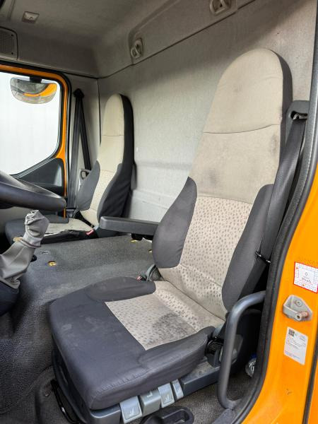 Renault Midlum 220 - شاحنة مقفلة: صورة 3 Renault Midlum 220 - شاحنة مقفلة: صورة 3