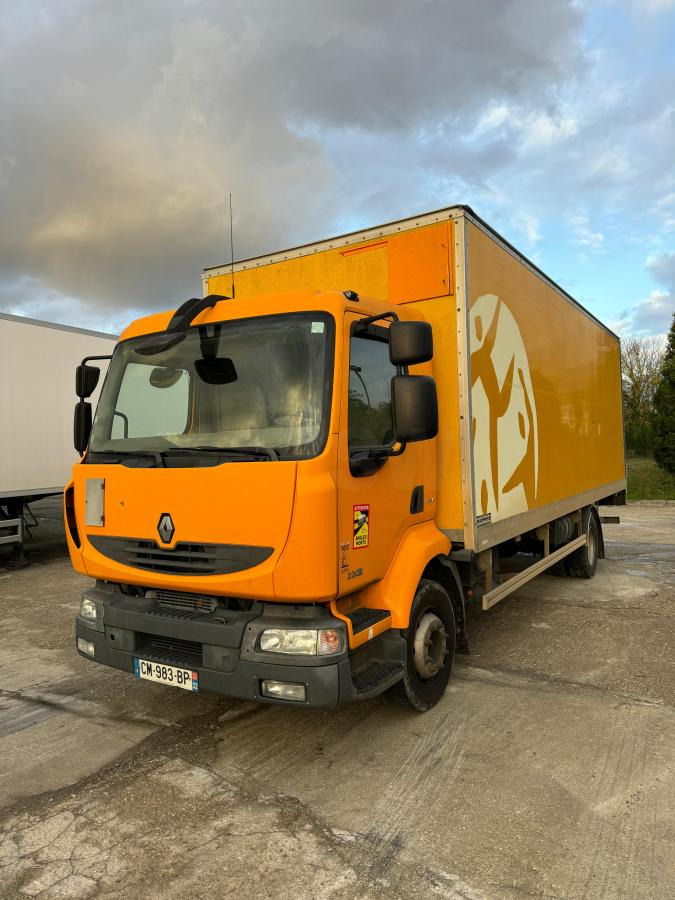 Renault Midlum 220 - شاحنة مقفلة: صورة 1 Renault Midlum 220 - شاحنة مقفلة: صورة 1