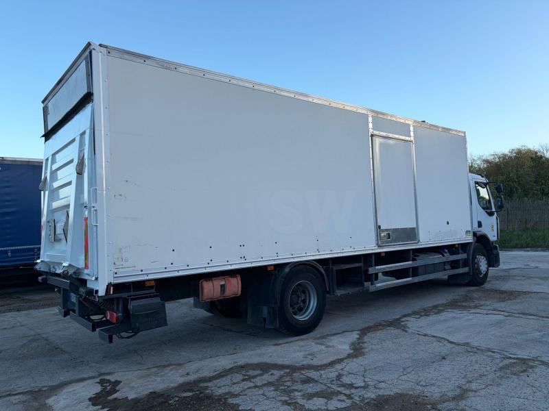 Renault Premium 270 - شاحنة مقفلة: صورة 4 Renault Premium 270 - شاحنة مقفلة: صورة 4