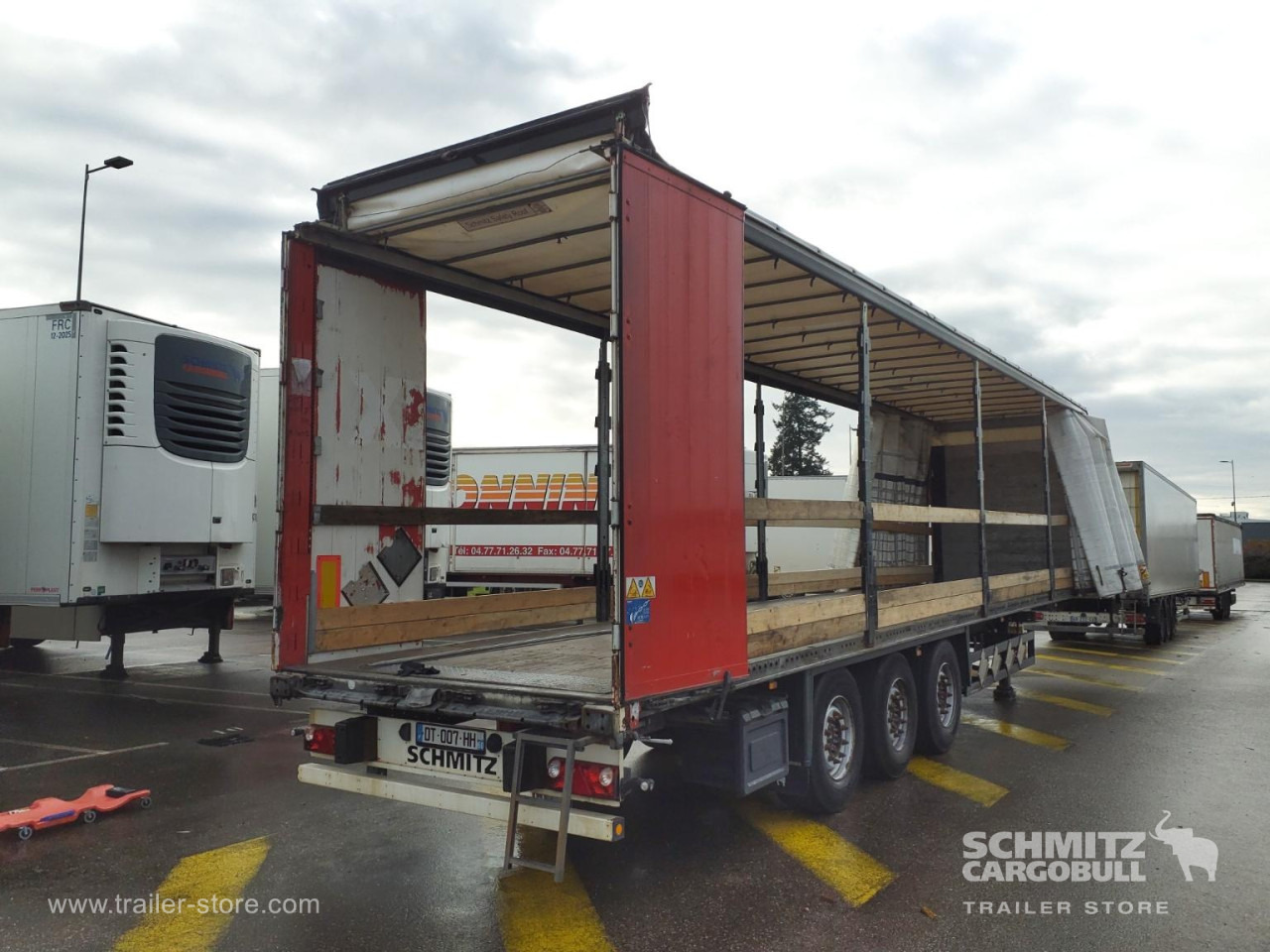 SCHMITZ Curtainsider Standard - نصف مقطورة ستارة: صورة 2 SCHMITZ Curtainsider Standard - نصف مقطورة ستارة: صورة 2
