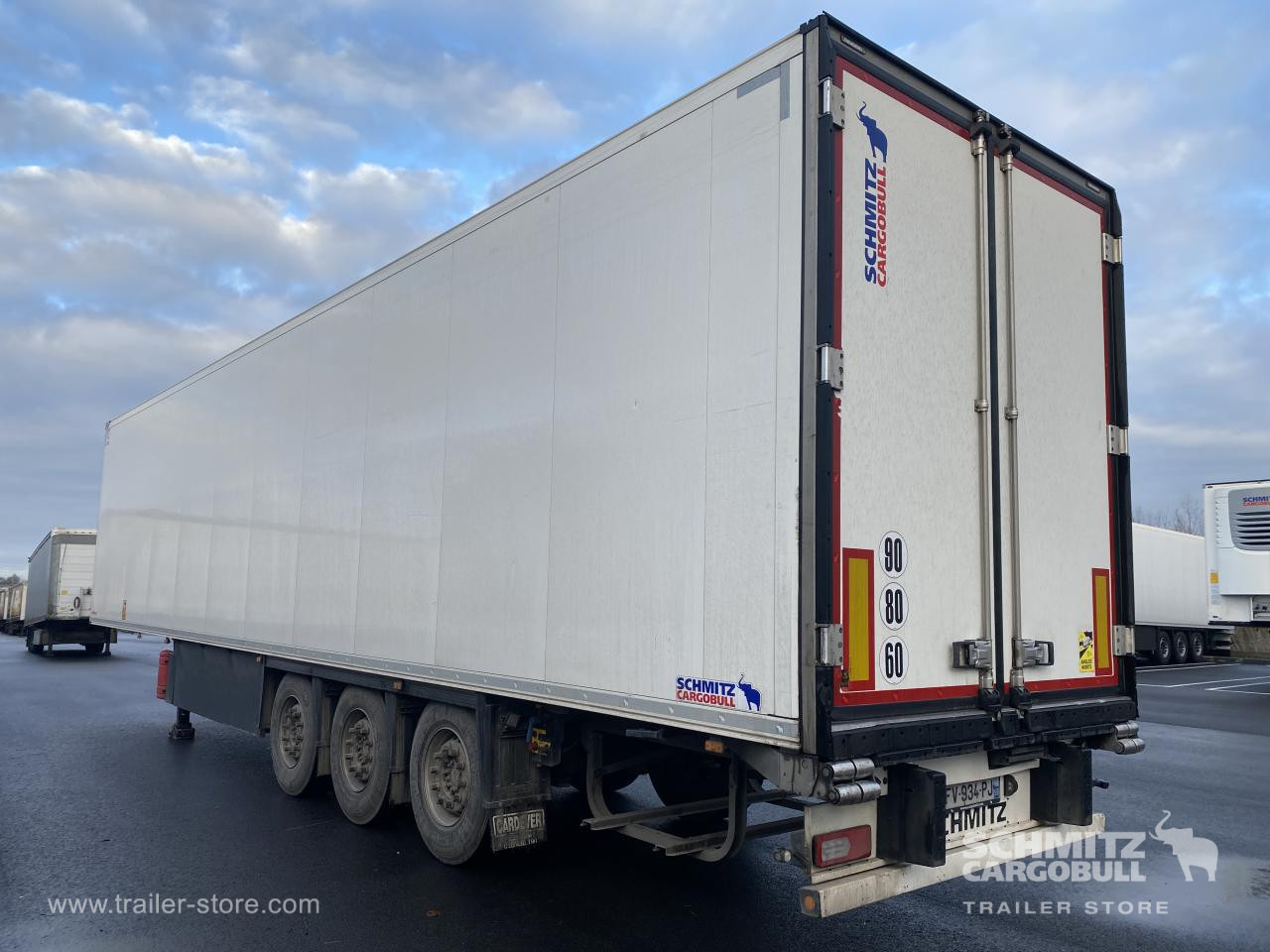 SCHMITZ Reefer Standard - نصف مقطورة متساوي الحرارة: صورة 2 SCHMITZ Reefer Standard - نصف مقطورة متساوي الحرارة: صورة 2