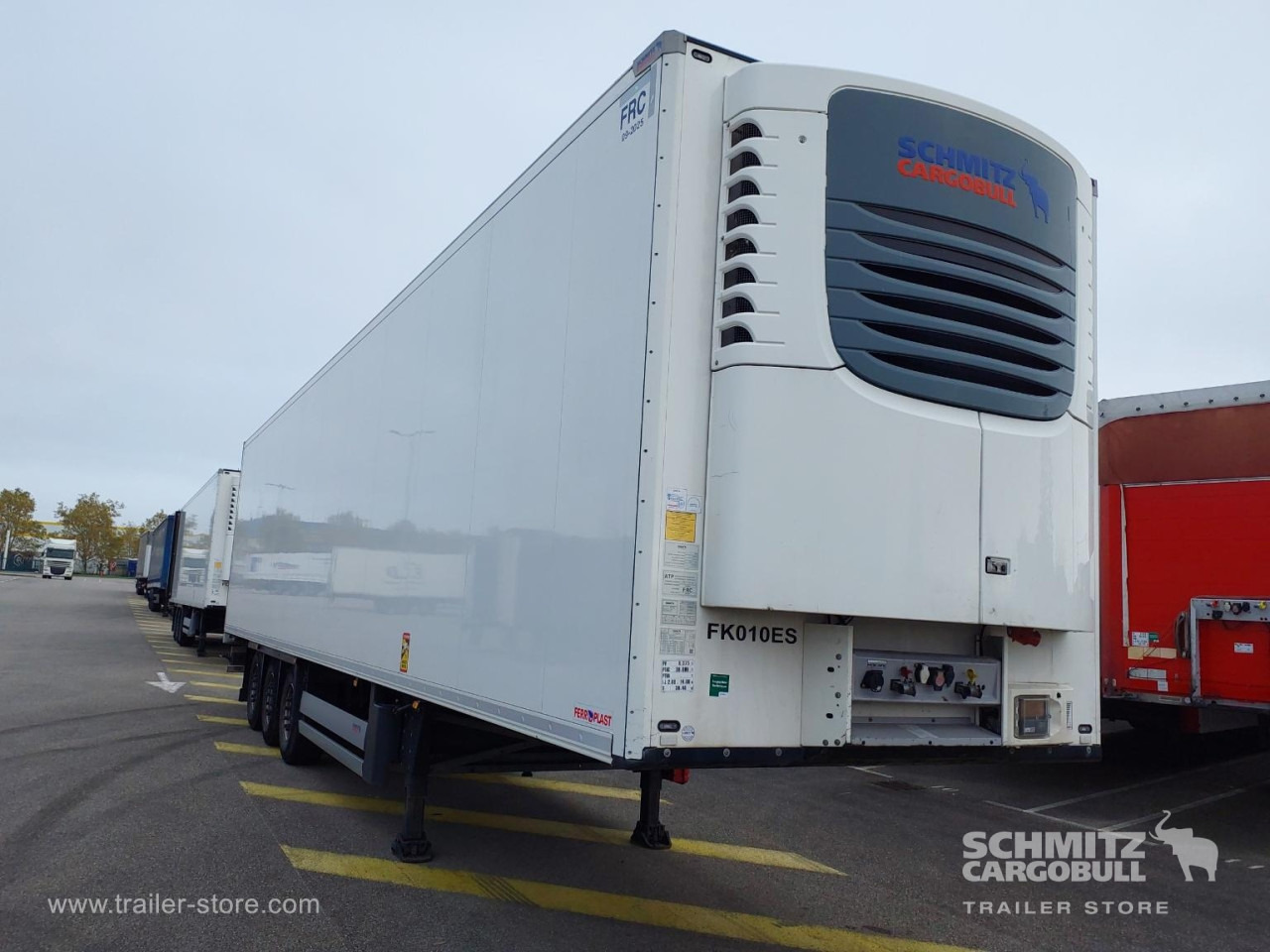 SCHMITZ Reefer Standard - نصف مقطورة متساوي الحرارة: صورة 1 SCHMITZ Reefer Standard - نصف مقطورة متساوي الحرارة: صورة 1