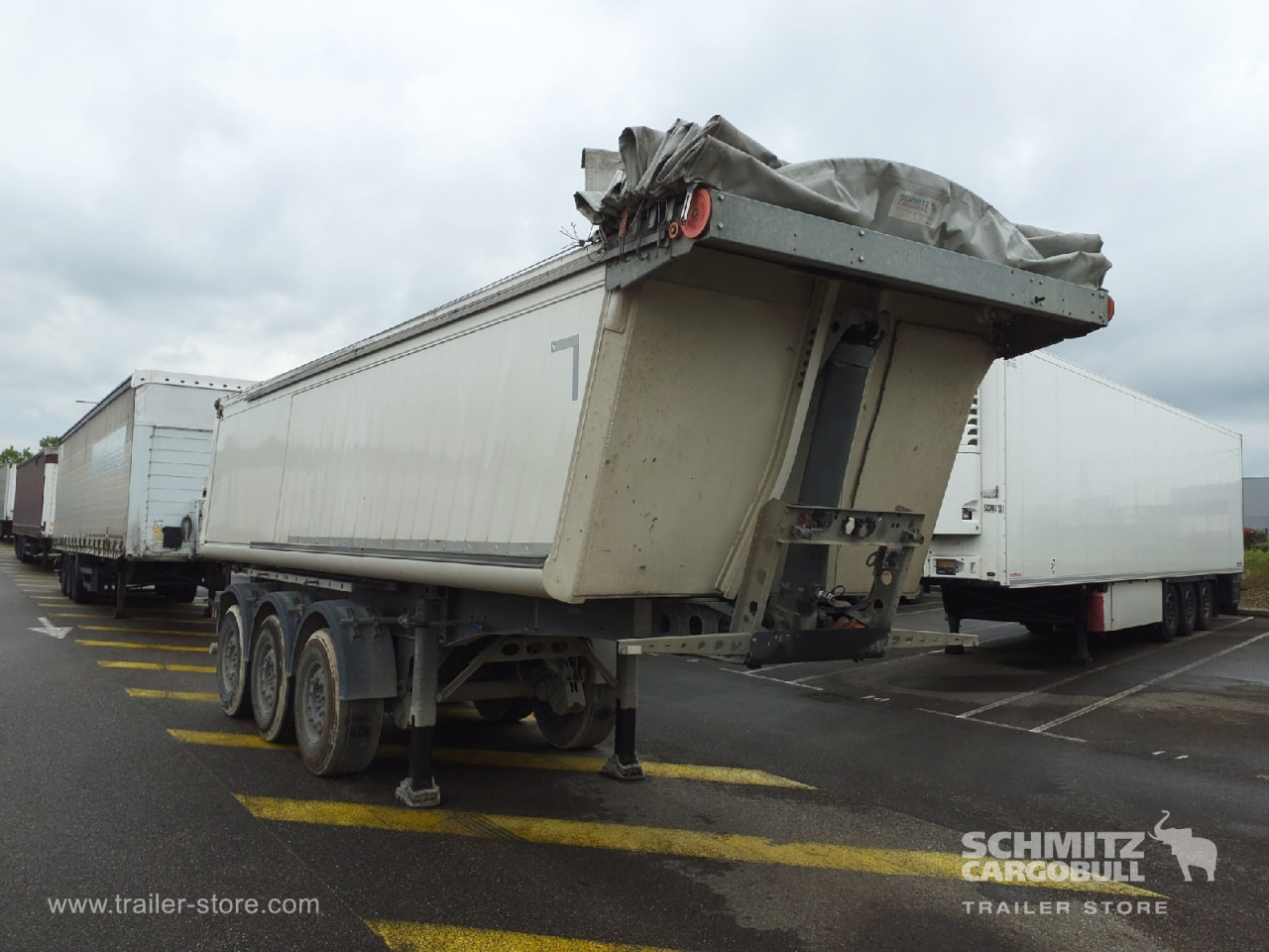SCHMITZ Tipper Alu-square sided body 27m³ - قلابة نصف مقطورة نصف مقطورة قلابة: صورة 1 SCHMITZ Tipper Alu-square sided body 27m³ - قلابة نصف مقطورة نصف مقطورة قلابة: صورة 1