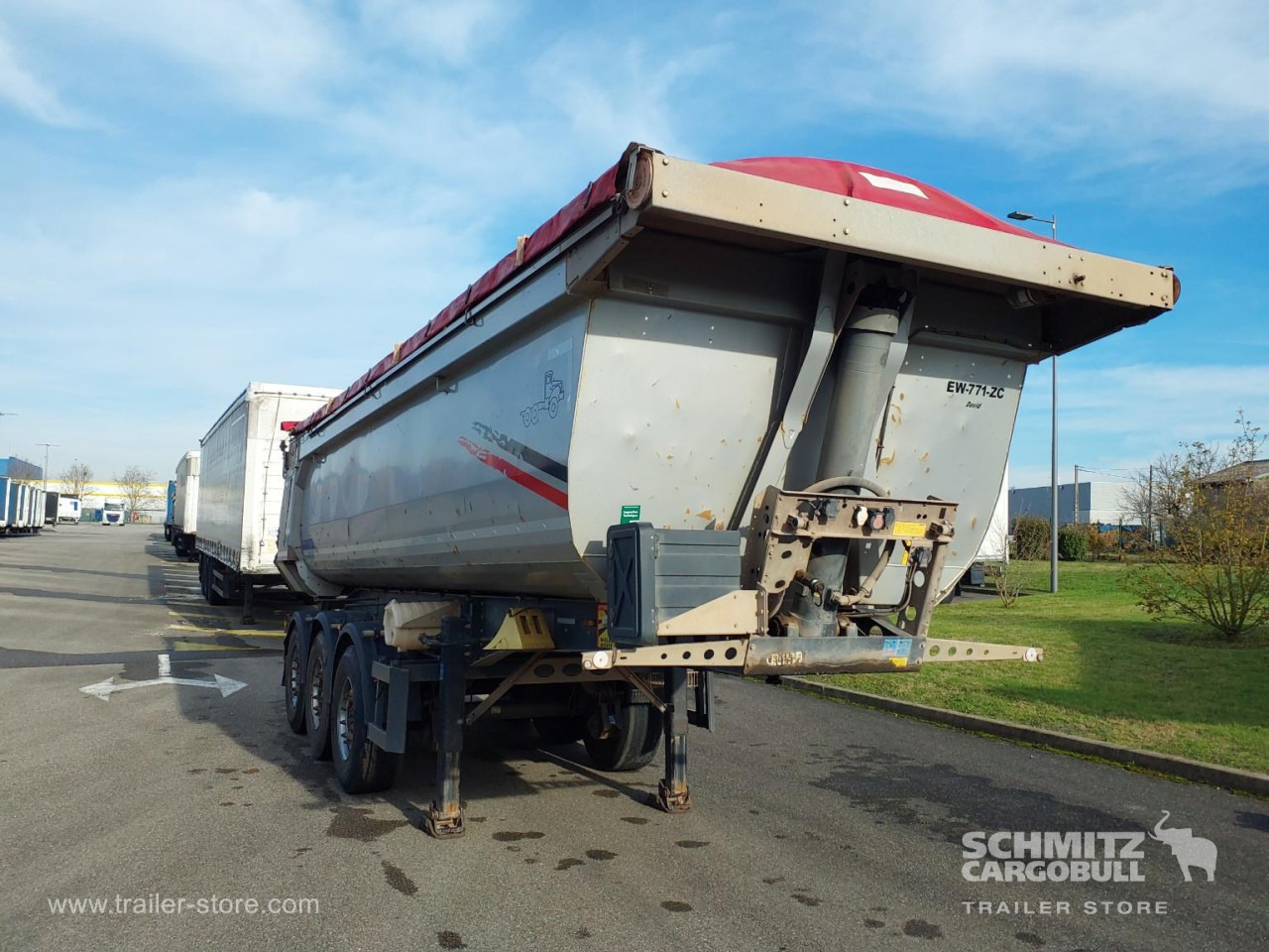 SCHMITZ Tipper Steel half pipe body 25m³ - قلابة نصف مقطورة نصف مقطورة قلابة: صورة 1 SCHMITZ Tipper Steel half pipe body 25m³ - قلابة نصف مقطورة نصف مقطورة قلابة: صورة 1