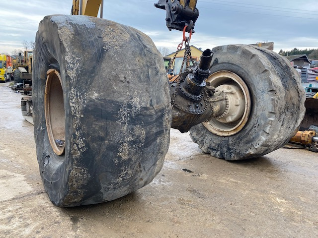 CAT 992 C -1V-5949 - المحور الأمامي - آلات البناء: صورة 2 CAT 992 C -1V-5949 - المحور الأمامي - آلات البناء: صورة 2