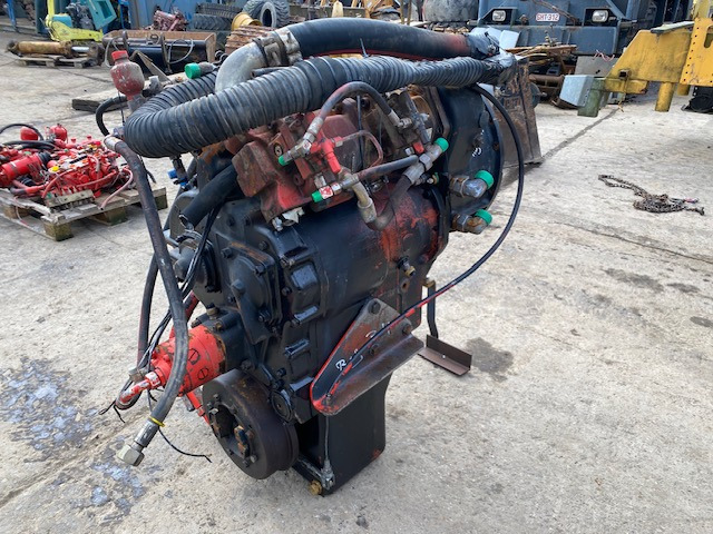 Clark 15HR36442-2 / O&K L45 - 164850 - علبة التروس و قطع الغيار - آلات البناء: صورة 3 Clark 15HR36442-2 / O&K L45 - 164850 - علبة التروس و قطع الغيار - آلات البناء: صورة 3